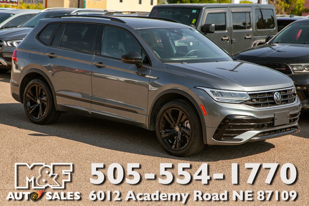 2023 Volkswagen Tiguan SE R-LINE BLACK