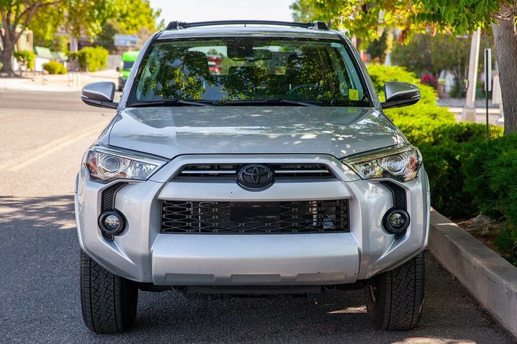 2020 Toyota 4Runner Base photo 2