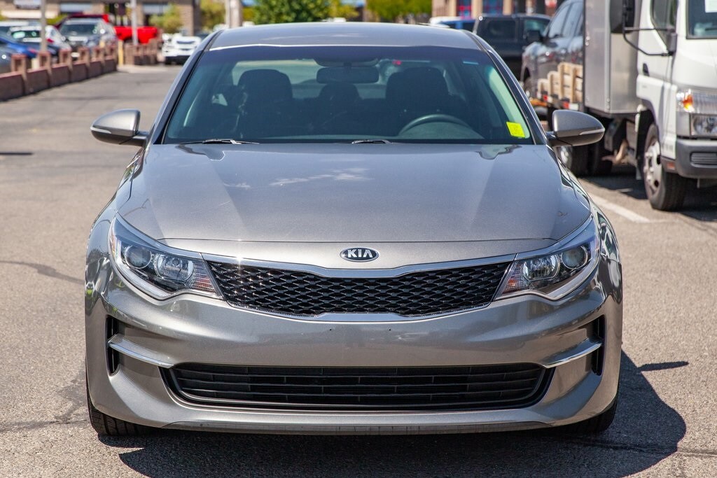 2018 Kia Optima LX photo 2