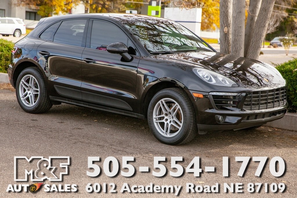 2018 Porsche Macan Base's photo