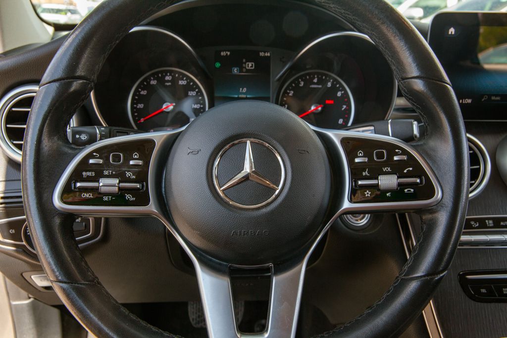 2022 Mercedes-Benz GLC GLC300 - Photo 17