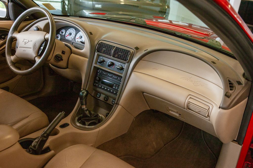 2001 Ford Mustang GT - Photo 9