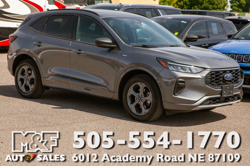 2024 Ford Escape ST-Line AWD's photo