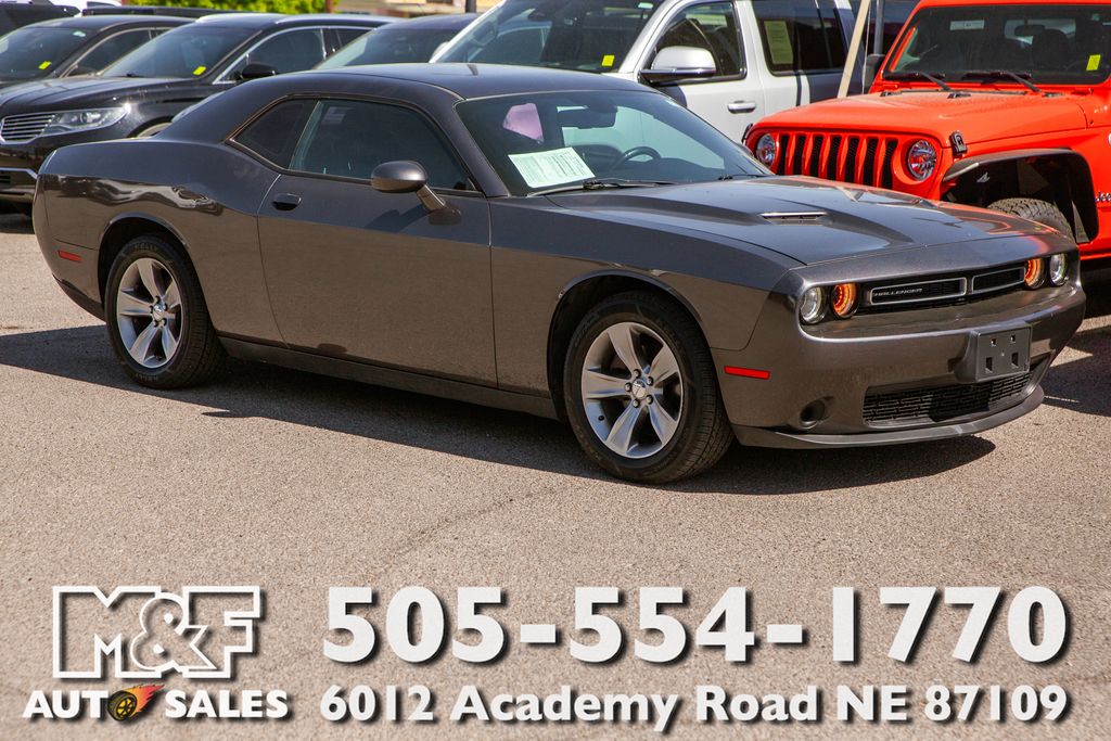 2017 Dodge Challenger SXT