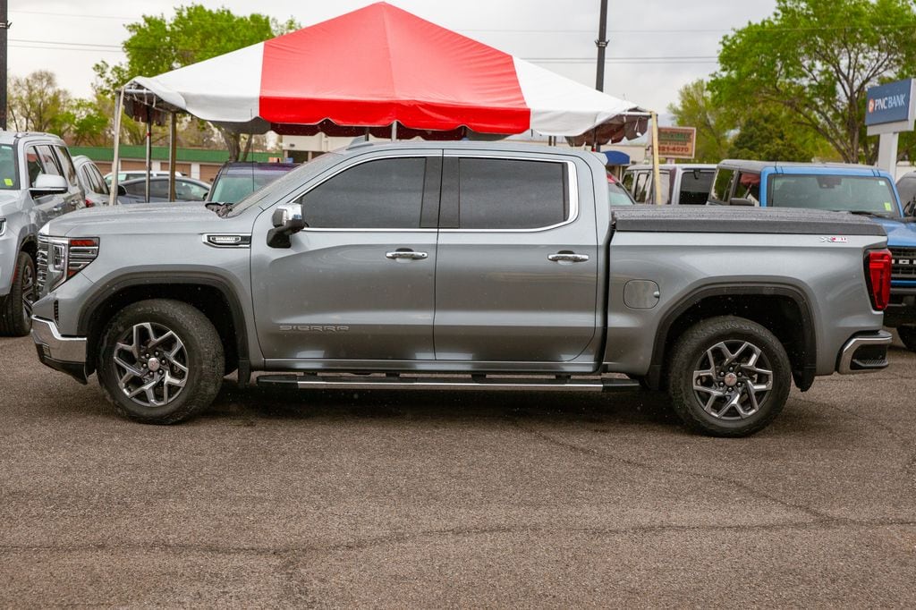 2023 GMC Sierra 1500 SLT - Photo 8