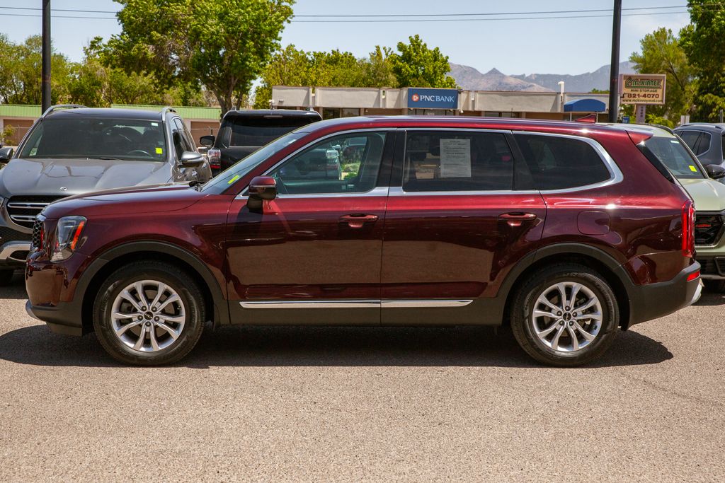 2022 Kia Telluride LX - Photo 8