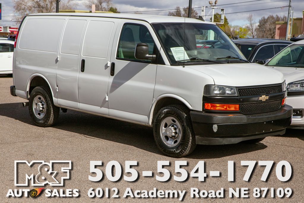 2018 Chevrolet Express 2500 Work Van HD's photo