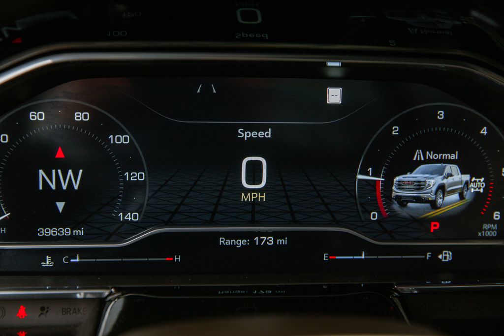 2023 GMC Sierra 1500 SLT - Photo 18