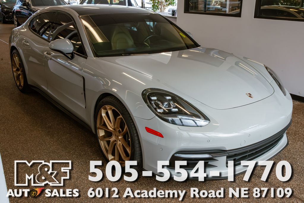 2018 Porsche Panamera 4