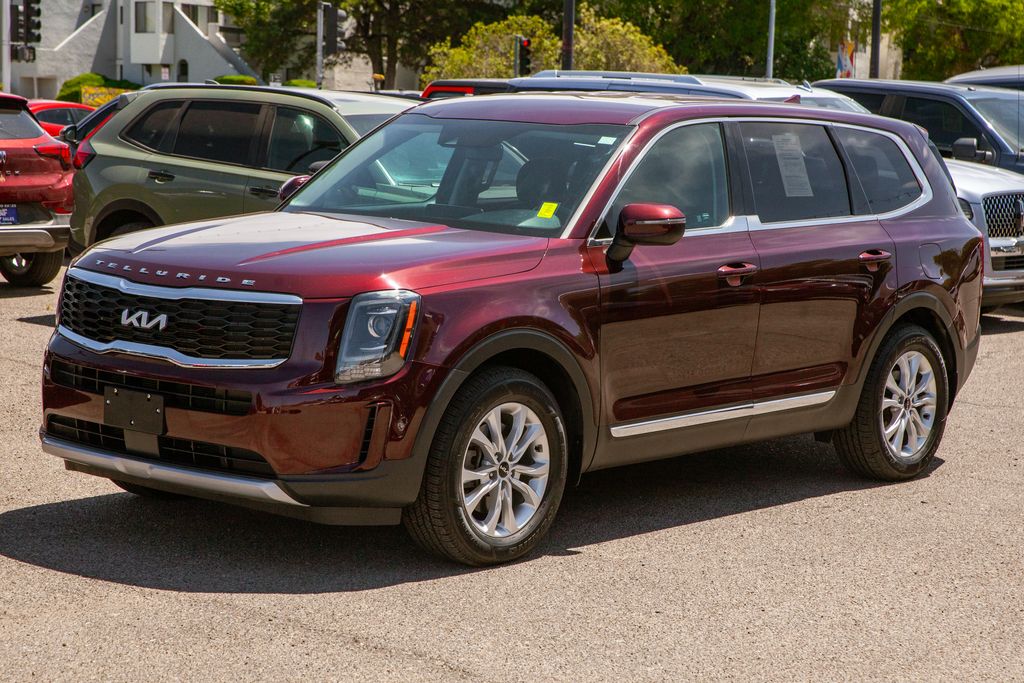 2022 Kia Telluride LX - Photo 9