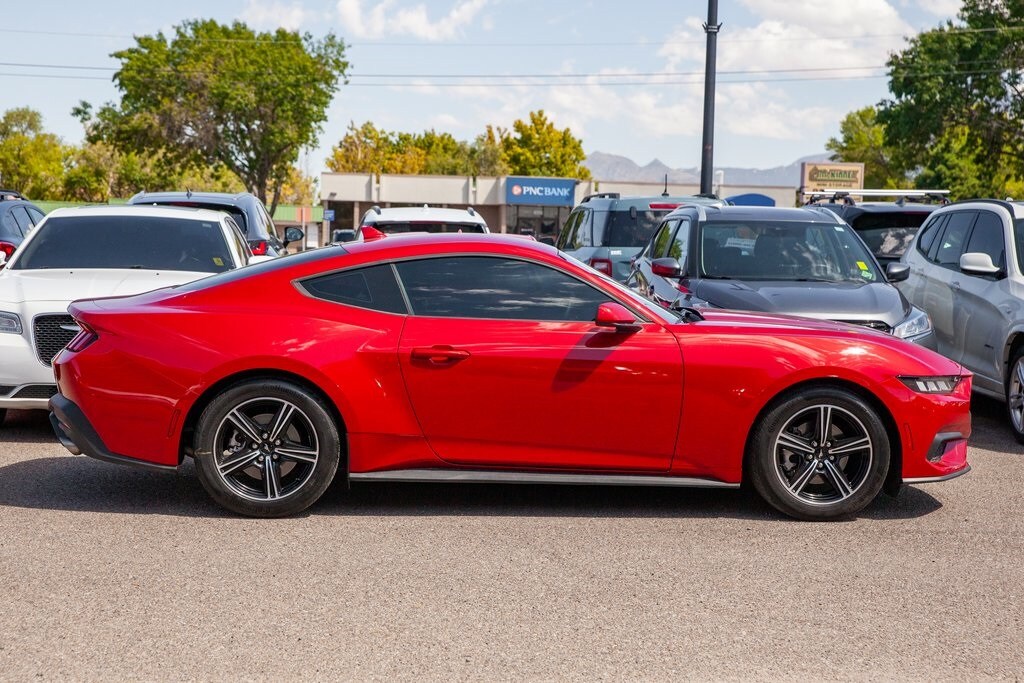 2024 Ford Mustang photo 2