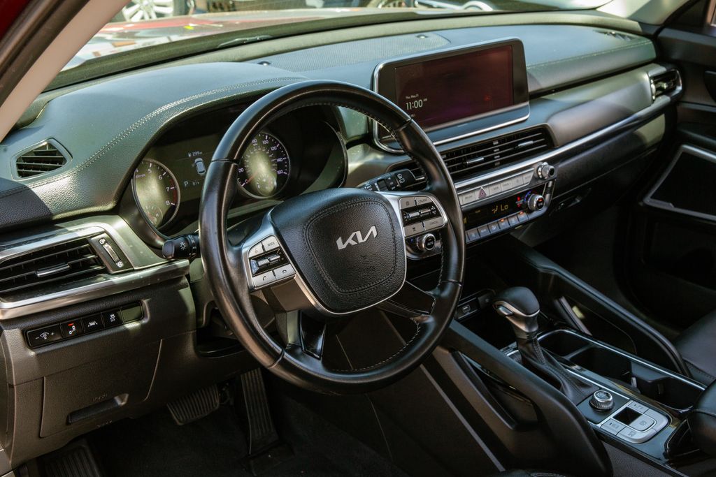 2022 Kia Telluride LX - Photo 10