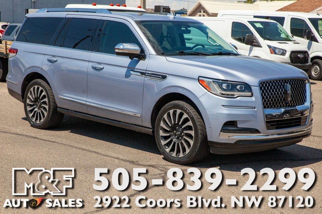 2023 Lincoln Navigator Black Label's photo