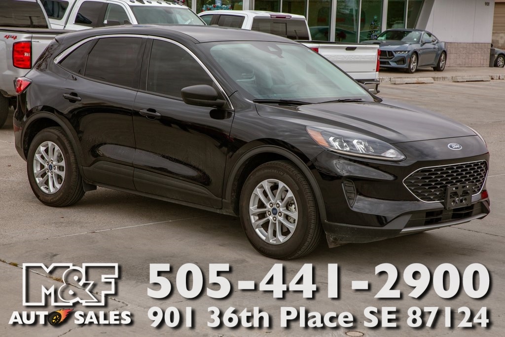 2022 Ford Escape SE's photo