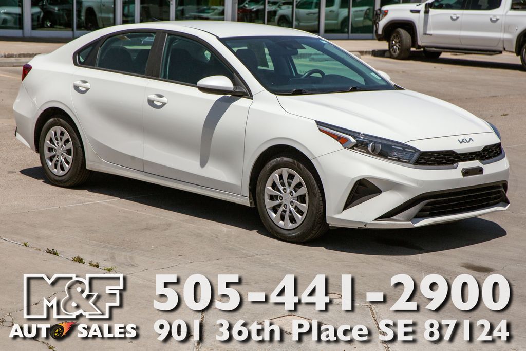 2023 Kia Forte LX AT's photo