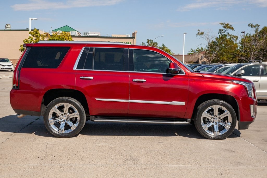 Used 2019 Cadillac Escalade Luxury SUV