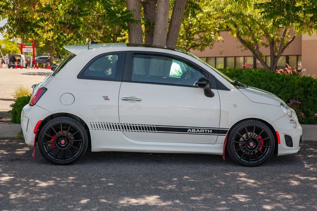 2014 Fiat 500 Abarth photo 3