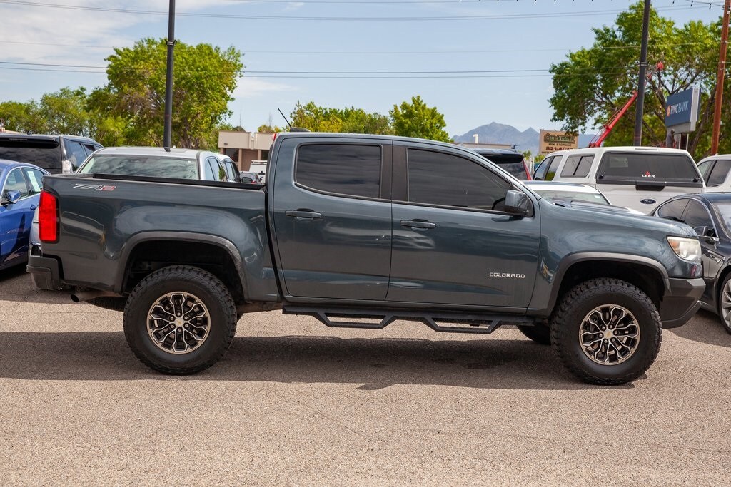 2019 Chevrolet Colorado ZR2 photo 2