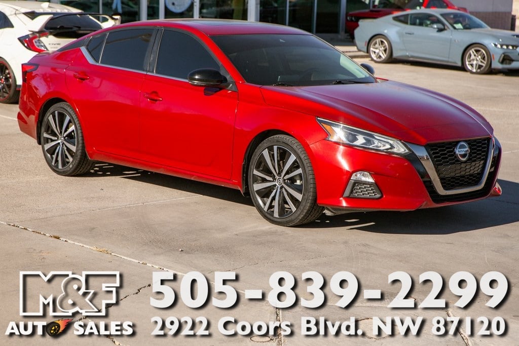 2021 Nissan Altima SR's photo