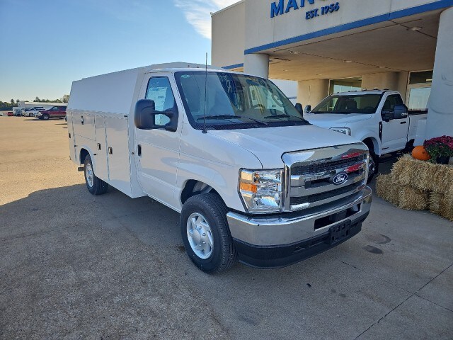 2026 Ford E-350 Base photo 2