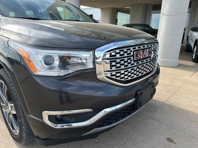 2019 Gmc Acadia Denali photo 4