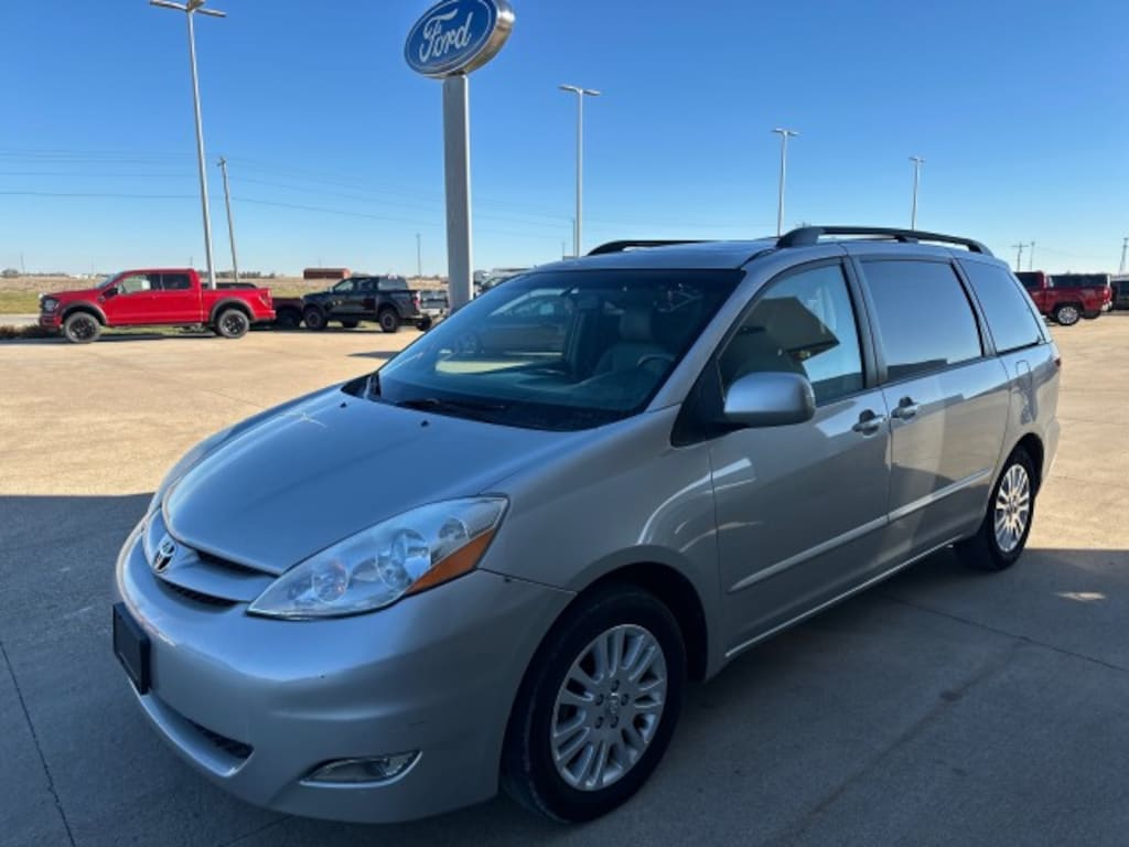 Used 2007 Toyota Sienna XLE Ltd Van
