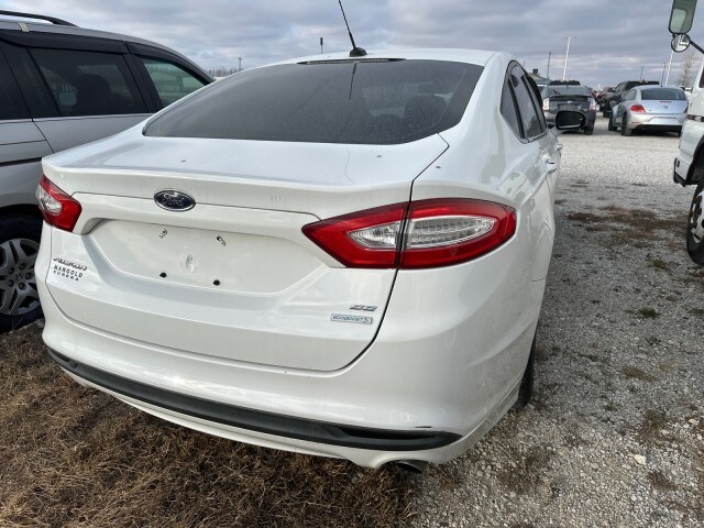 2014 Ford Fusion SE photo 3