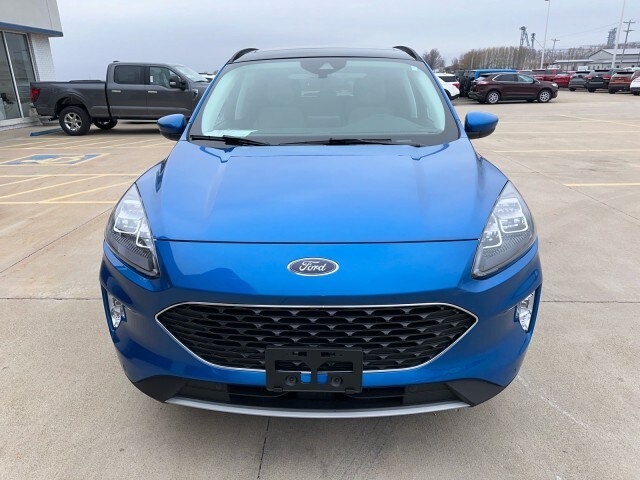 2021 Ford Escape Titanium photo 4