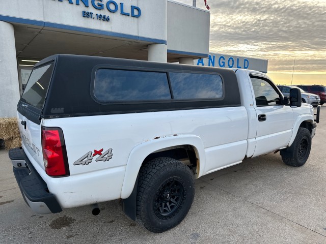 Used 2005 Chevrolet Silverado 1500 Work Truck with VIN 1GCEK14TX5Z281415 for sale in Eureka, IL