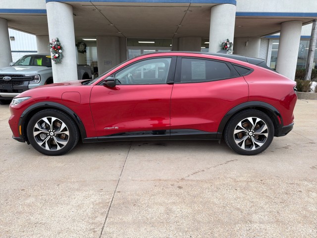 Used 2021 Ford Mustang Mach-E Premium AWD with VIN 3FMTK3SS7MMA01118 for sale in Eureka, IL