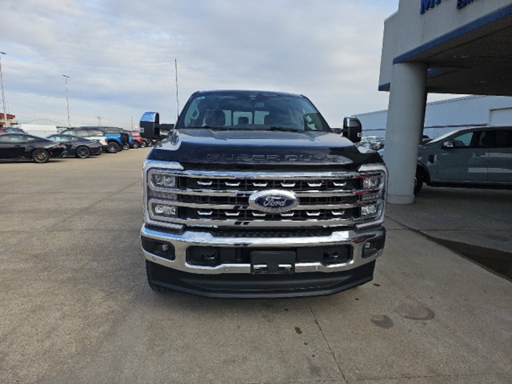 New 2026 Ford F-250 Lariat Truck Crew Cab