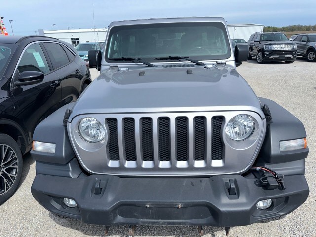 2018 Jeep Wrangler Sport S photo 2