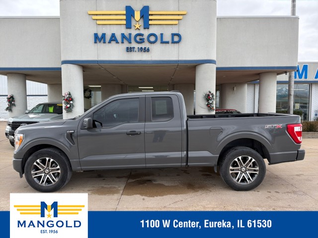 2021 Ford F-150 XL's photo