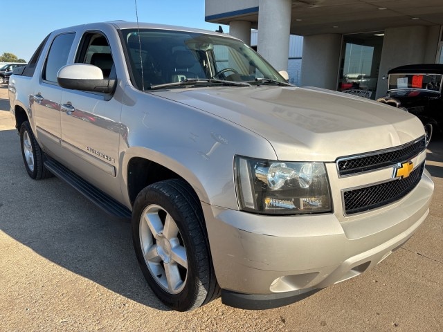 Used 2007 Chevrolet Avalanche LT with VIN 3GNFK12387G278157 for sale in Eureka, IL