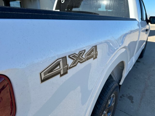 2025 Ford F-150 STX photo 4