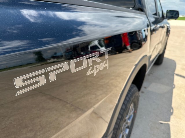 2025 Ford Ranger XLT photo 2