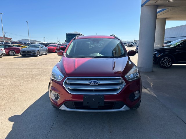 Used 2018 Ford Escape SE with VIN 1FMCU9GD0JUA49994 for sale in Eureka, IL