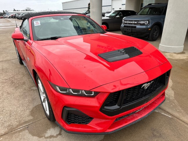 2024 Ford Mustang GT Premium Convertible photo 4