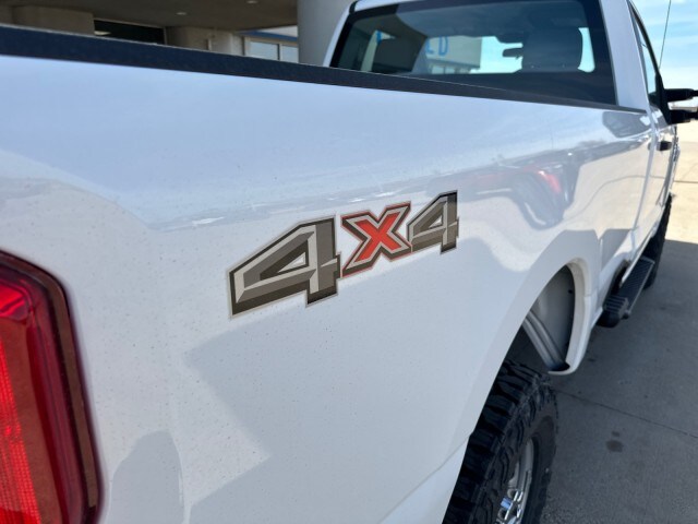 2025 Ford F-250 XL photo 2