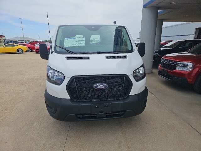 2024 Ford Transit photo 3