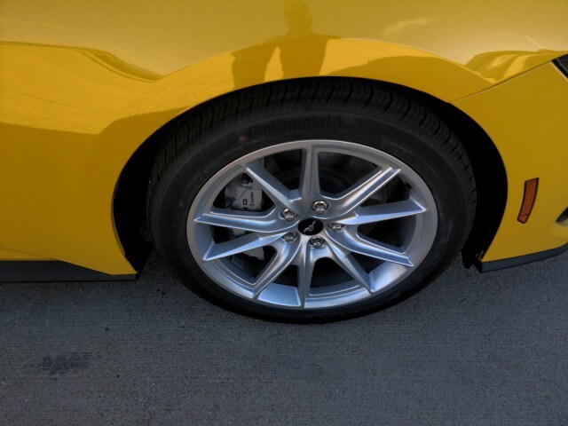 2024 Ford Mustang GT Premium photo 4