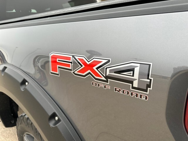 2021 Ford F-150 XLT photo 2
