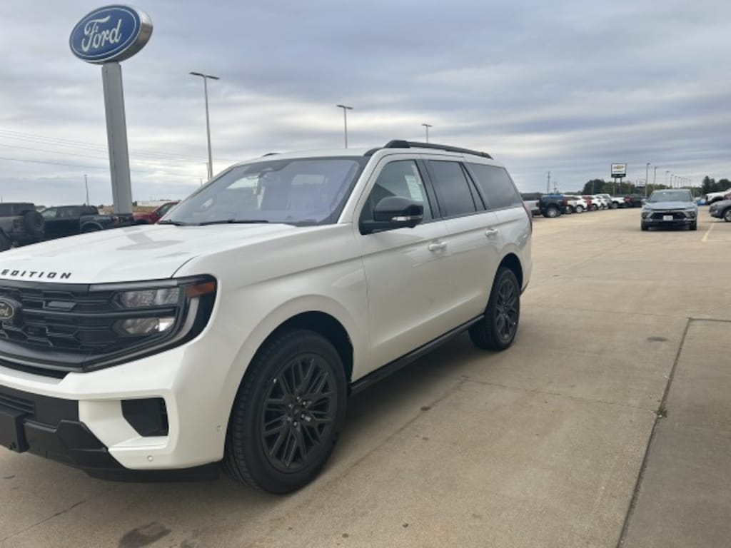 New 2025 Ford Expedition Platinum SUV
