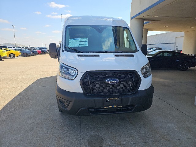 2025 Ford Transit photo 3
