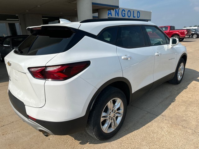 2020 Chevrolet Blazer 2LT photo 2