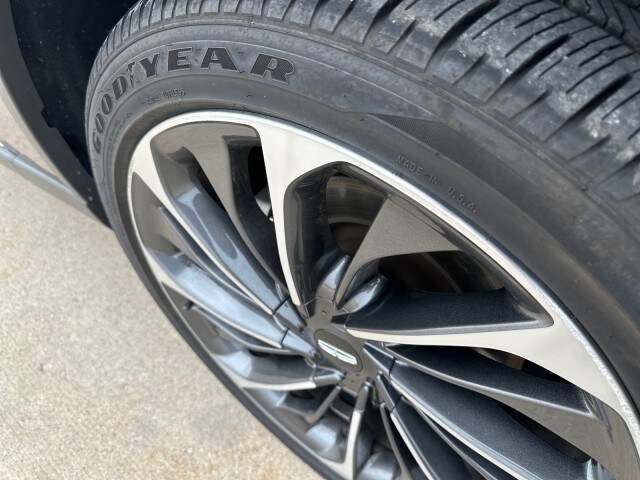 2020 Lincoln Aviator Reserve photo 3