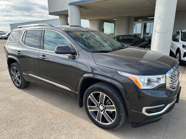 2019 Gmc Acadia Denali photo 3