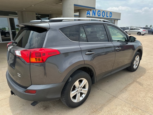 Used 2014 Toyota RAV4 XLE with VIN JTMRFREV6EJ009348 for sale in Eureka, IL