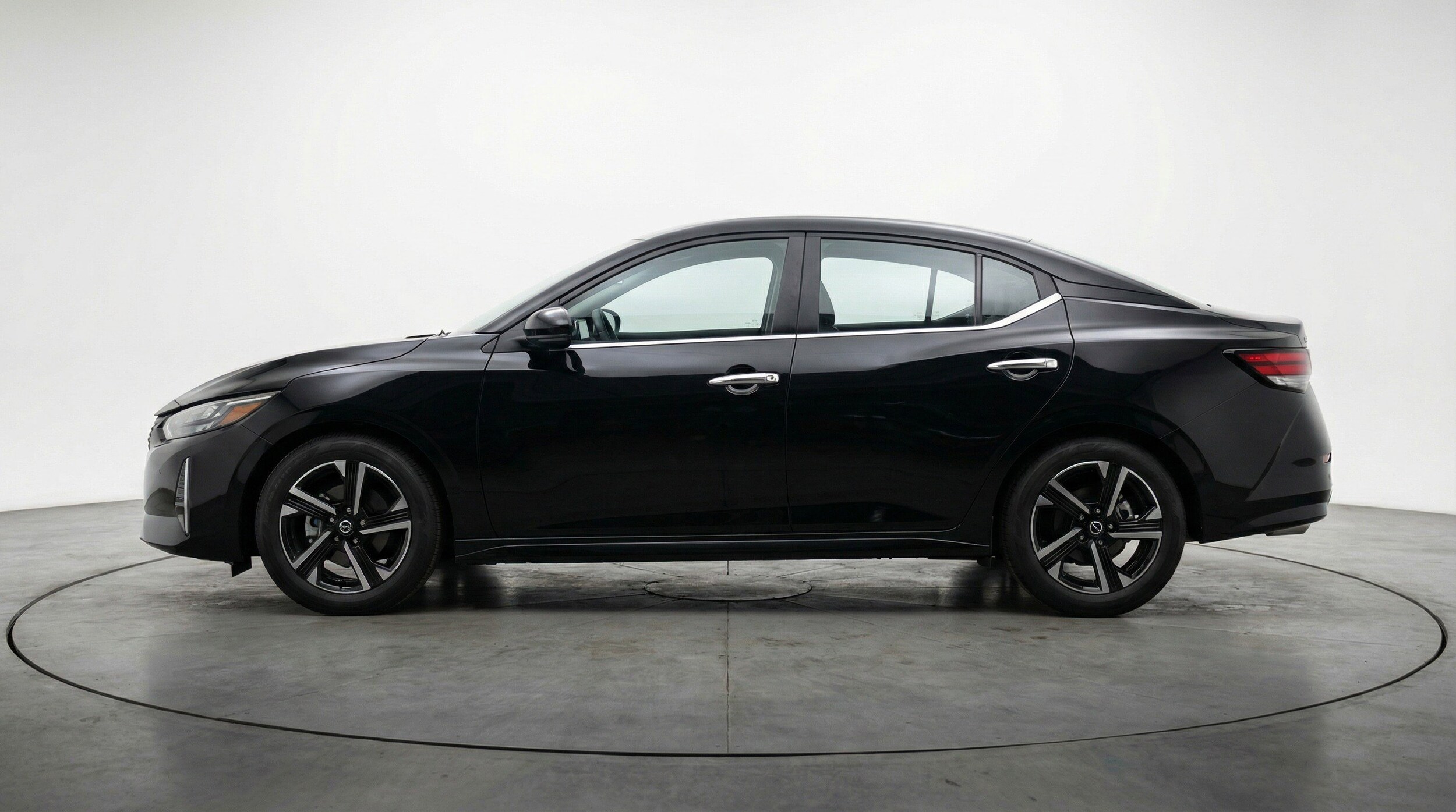 Thumbnail: 2025 Nissan Sentra - 5