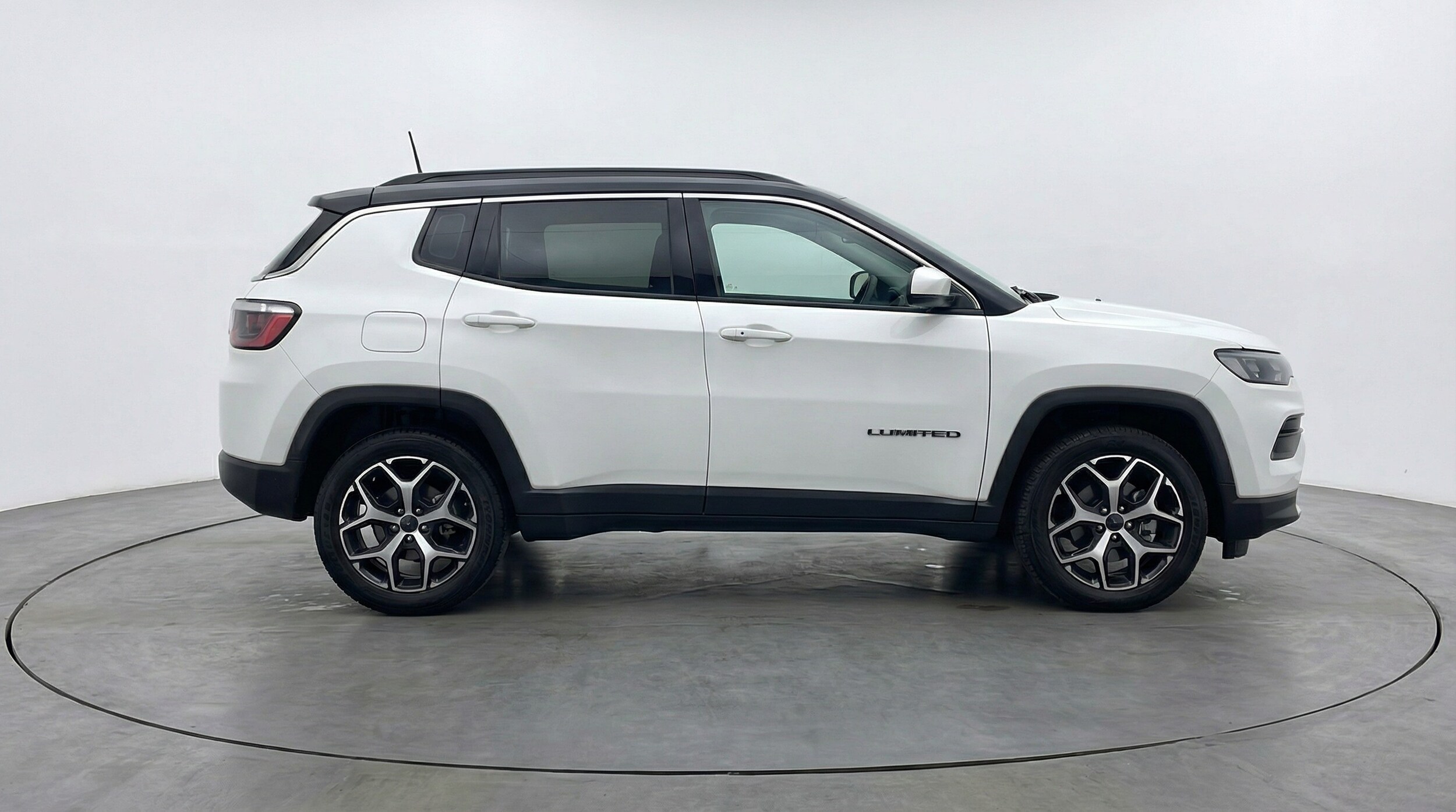Thumbnail: 2025 Jeep Compass - 8